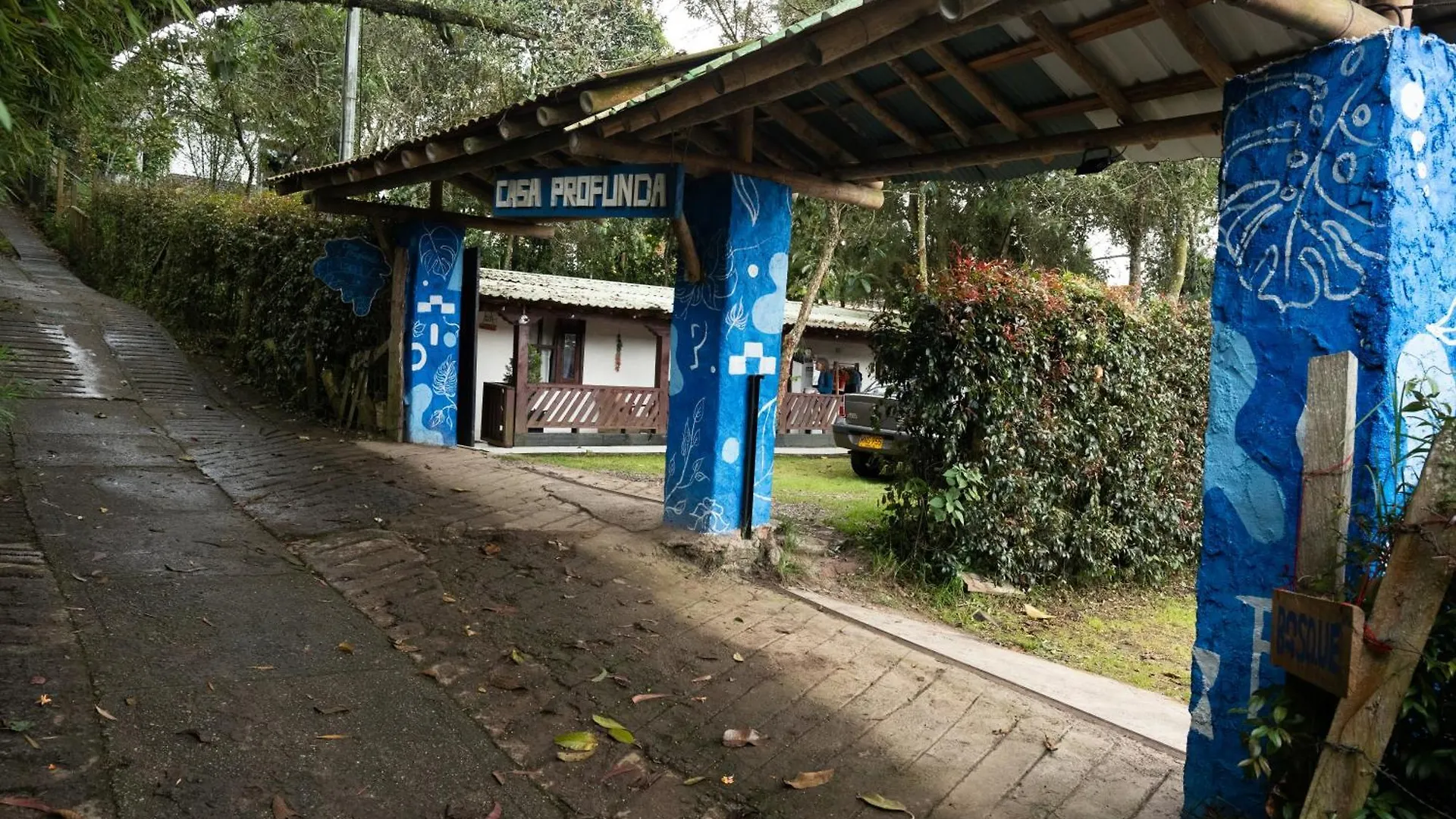 Casa Profunda - Santa Elena Guest House Medellin
