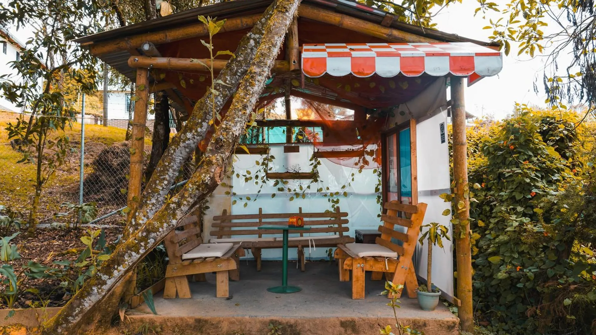 Hostal Casa Profunda - Santa Elena Medellín Casa rural