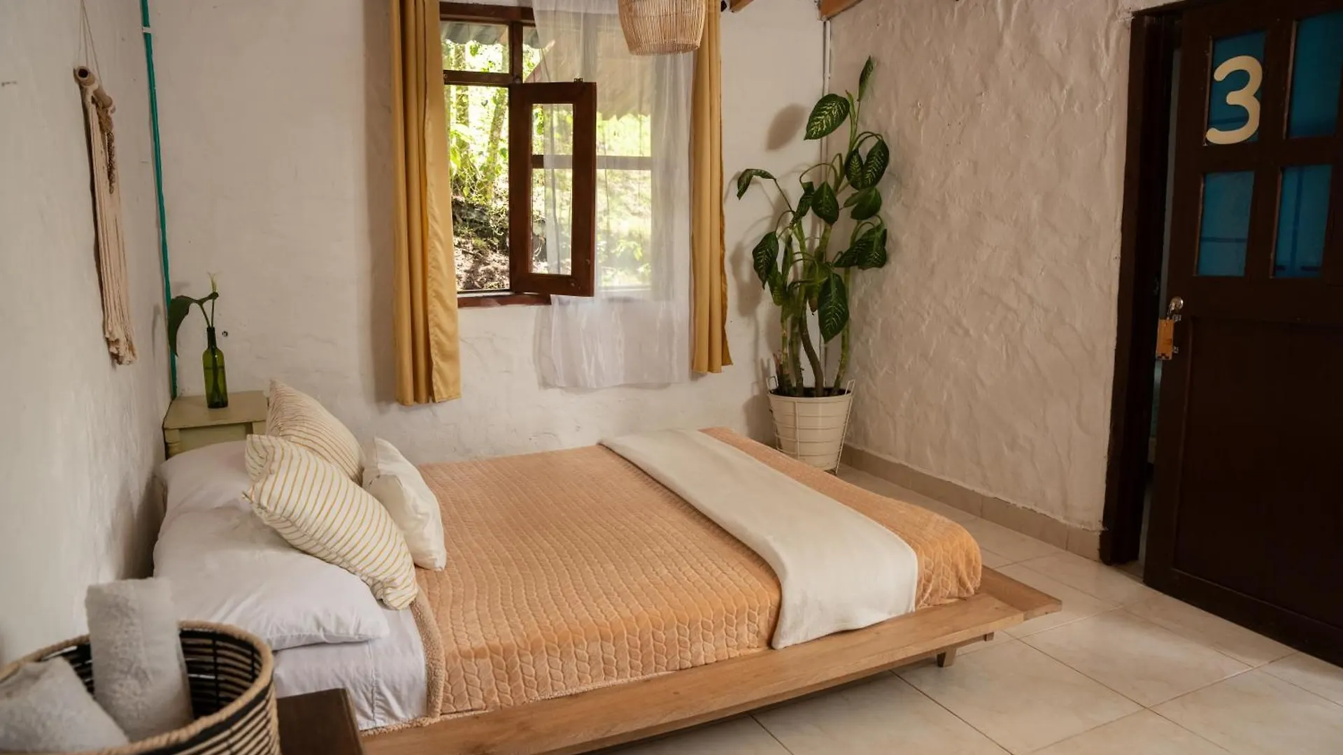 Hostal Casa Profunda - Santa Elena Medellín