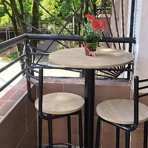 22 3 Con Balcon En Laureles Estadio Apartamento
